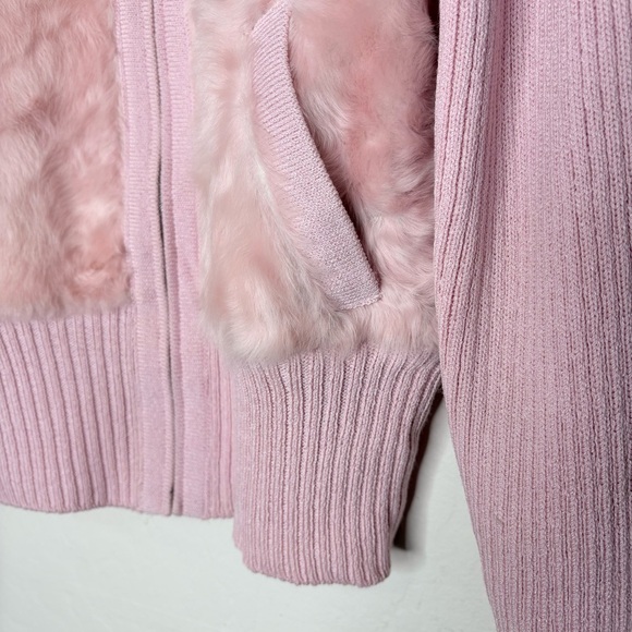 St John Sport Lamb Fur Cable Knit Zip Jacket Pink Heart Pull Sweater Small Y2K - Picture 3 of 11
